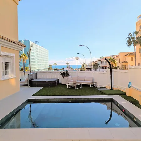 Villa Spacious With Private Pool And Views *
