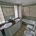 וילה Spacious With Private Pool And Views