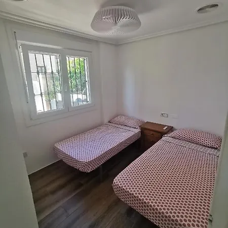 Spacious With Private Pool And Views