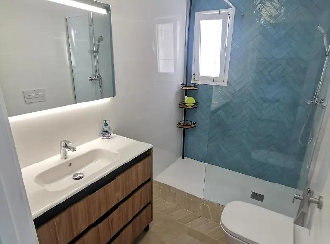Villa Spacious With Private Pool And Views